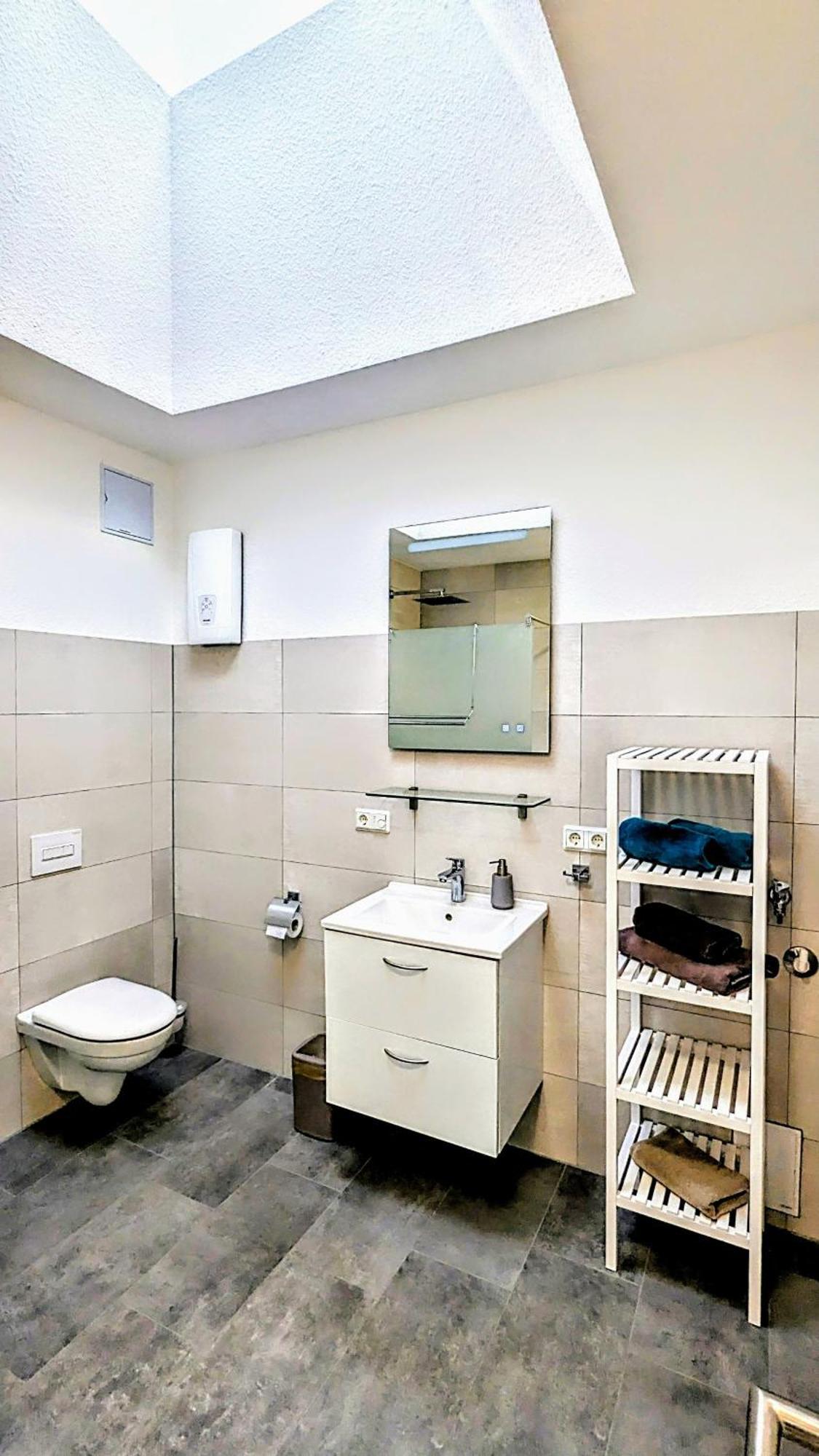 Fewo Urban Gotha-Apartment Friedenstein- Am Schlosspark- Parken An Der Der Tuer- Barrierefrei, 900 Meter Zum Bahnhof - Wallbox Ngoại thất bức ảnh